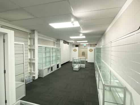 City Centre out the front, water views out back