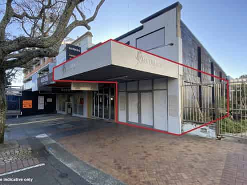 City Centre out the front, water views out back