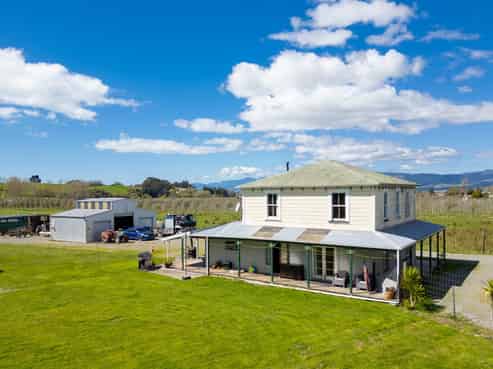 448 Moutere Highway, Redwood Valley