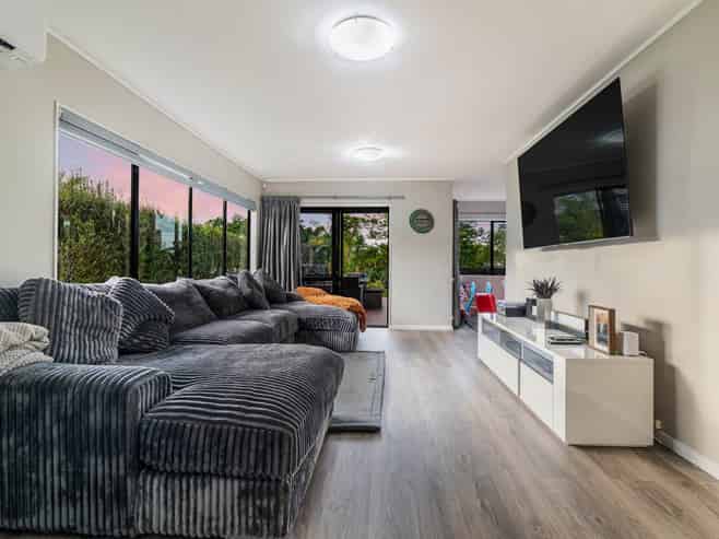 32 Holiday Road, Stanmore Bay