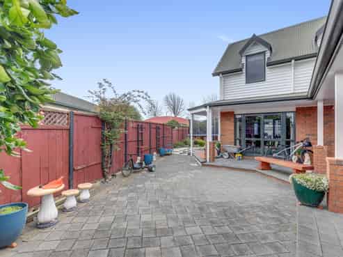 6 Fencourt Place, Rototuna North