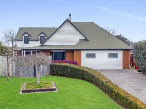 6 Fencourt Place, Rototuna North