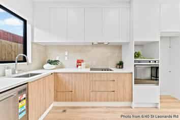 4/40 St Leonards Road, Kelston