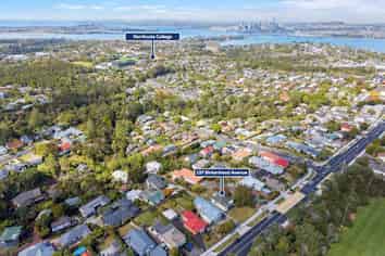 137 Birkenhead Avenue, Birkenhead