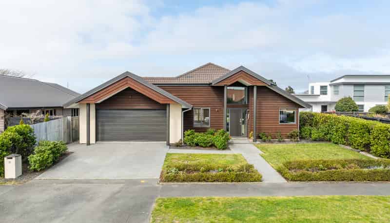 21 Woodhaven Place, Parklands