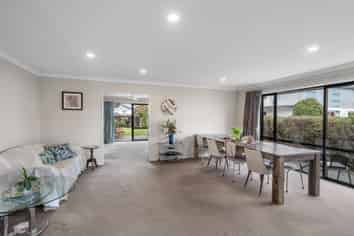 21 Woodhaven Place, Parklands