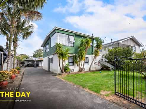 4 Ocean View Road, Weymouth