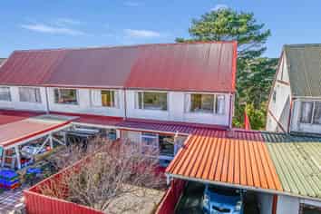 19 Hollydale Grove, Churton Park