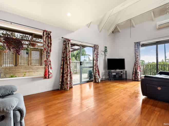 49 Felgrove Street, Glendene