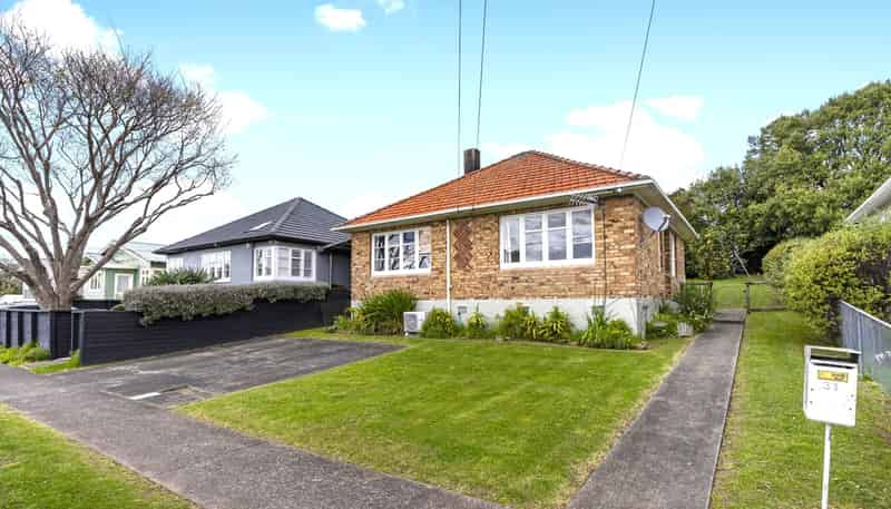 31 Cambourne Road, Sandringham