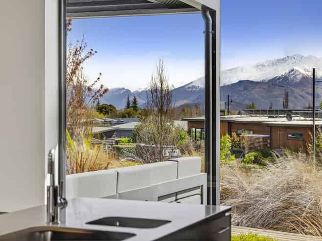 15 Kereru Crescent, Wanaka