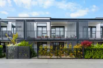 7/142 Leinster Road, Merivale