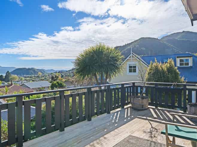 33a South Terrace, Picton