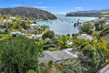 7 Mary Hassett Street, Mangonui
