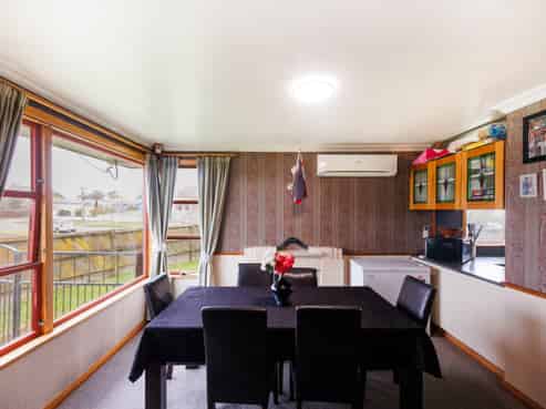 8 Flint Street, Milson