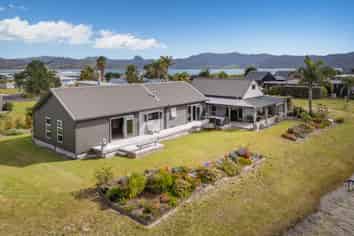 107 Benjamin Place, Matarangi