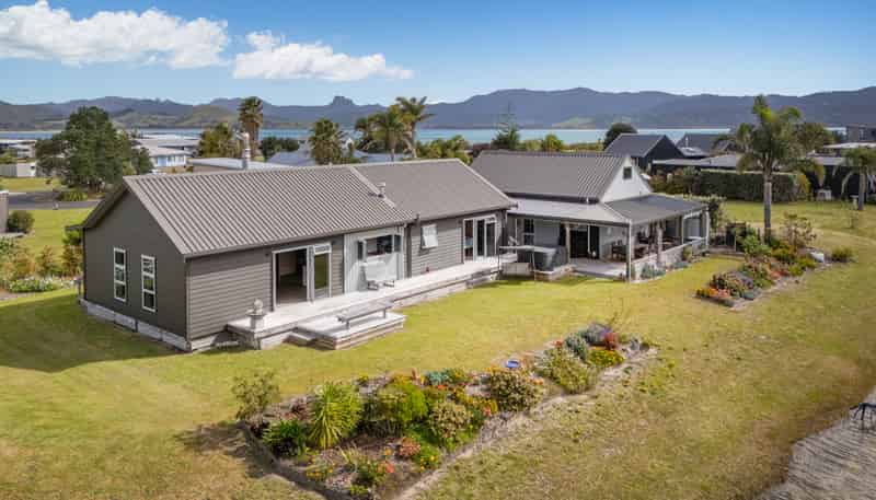 107 Benjamin Place, Matarangi
