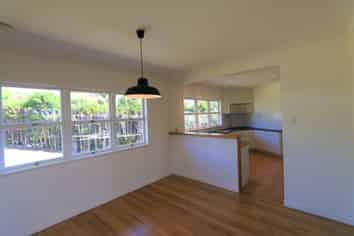 111 Selwyn Avenue, Mission Bay
