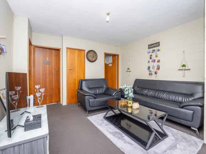 88 Lake Road, Frankton