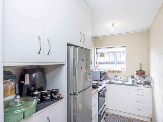 88 Lake Road, Frankton