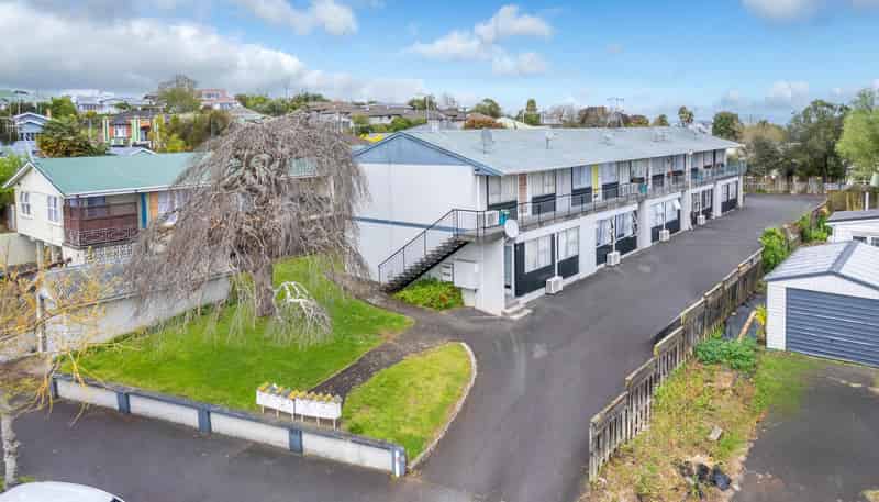 88 Lake Road, Frankton