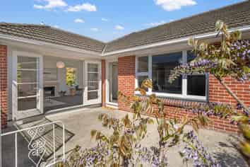 26 Springbank Street, Bryndwr