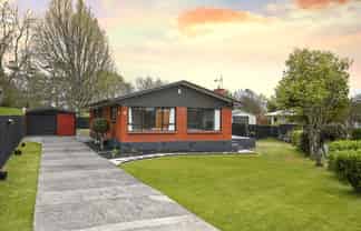 59 Resthill Crescent, Glenview