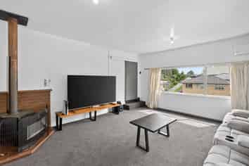 11 Dunton Drive, Welcome Bay