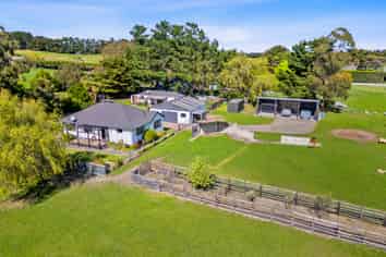 16 Duck Pond Road, Motukarara