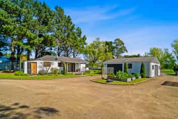 16 Duck Pond Road, Motukarara