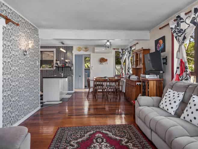 45 First Avenue, Avenues