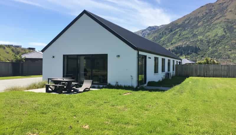 42 Toni's Terrace, Lower Shotover
