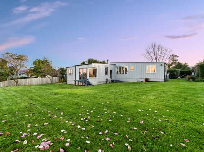 48 Poland Street, Waikino