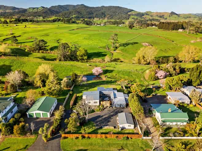 48 Poland Street, Waikino
