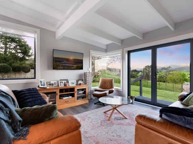 48 Poland Street, Waikino