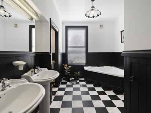 19 Johnson Street, Bulls