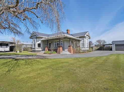 19 Johnson Street, Bulls