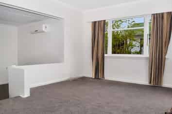 34B Shamrock Street, Takaro
