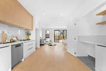 195 Henwood Road, Westgate