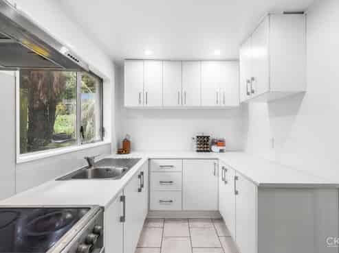 2/264 Grounsell Crescent, Belmont