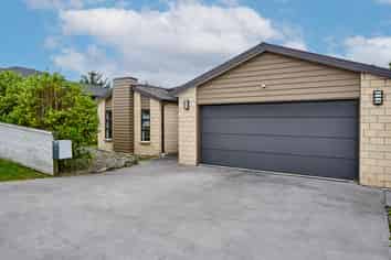 96 Endeavour Drive, Whitby