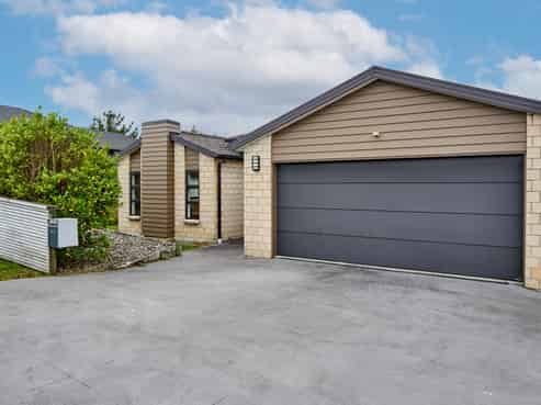 96 Endeavour Drive, Whitby