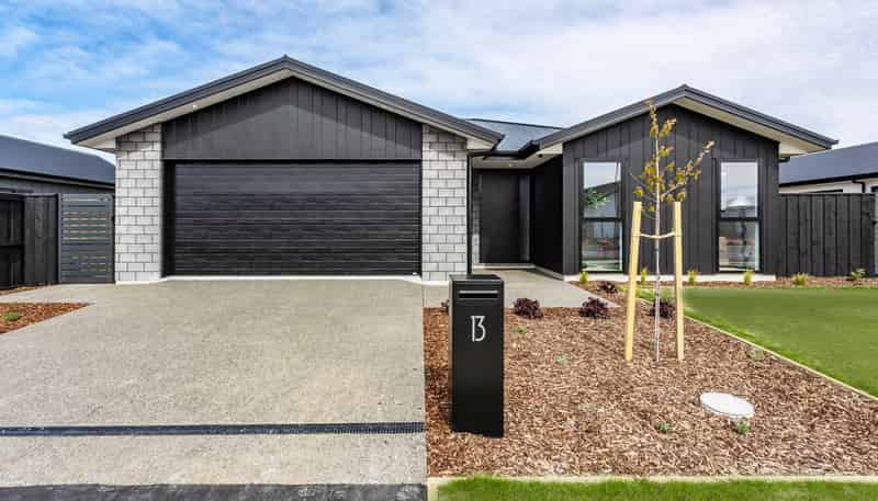 13 Longfields Road, Lincoln