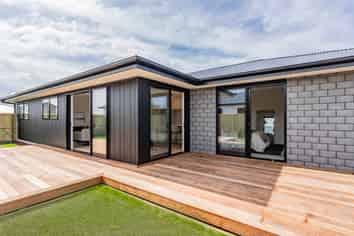 13 Longfields Road, Lincoln