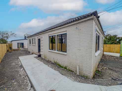 36 Anderson Avenue, Point England