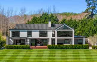 3 Waterway Lane, Northwood
