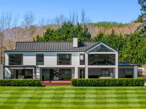 3 Waterway Lane, Northwood