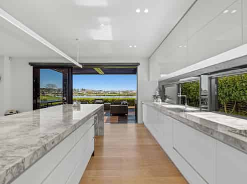 3 Waterway Lane, Northwood