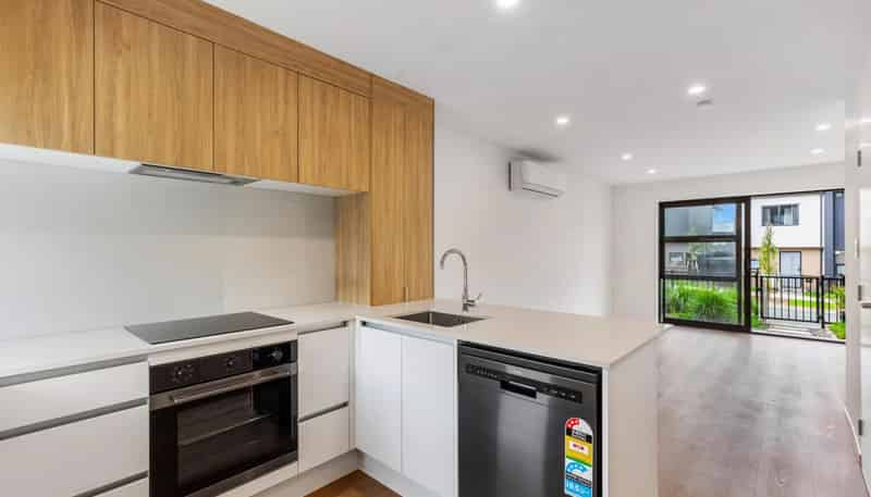 323 Glengarry Road, Glen Eden