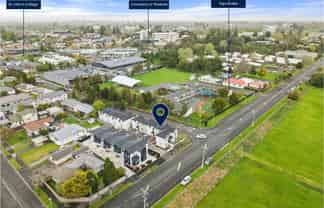2/135 Silverdale Road, Hillcrest